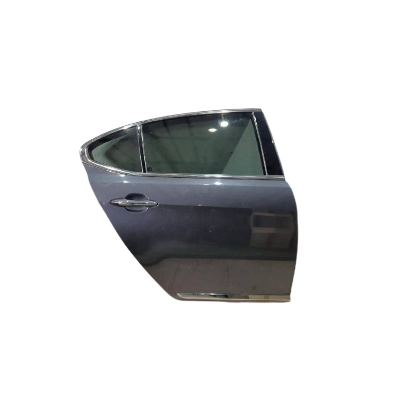 درب عقب راست کیا کادنزا